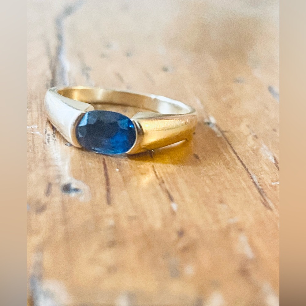14k estate sapphire ring